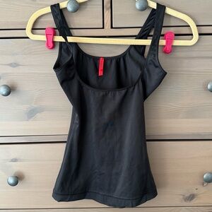 SPANX Slimplicity Open Bust Scoop Neck Shaping Tank Top Black Size Medium